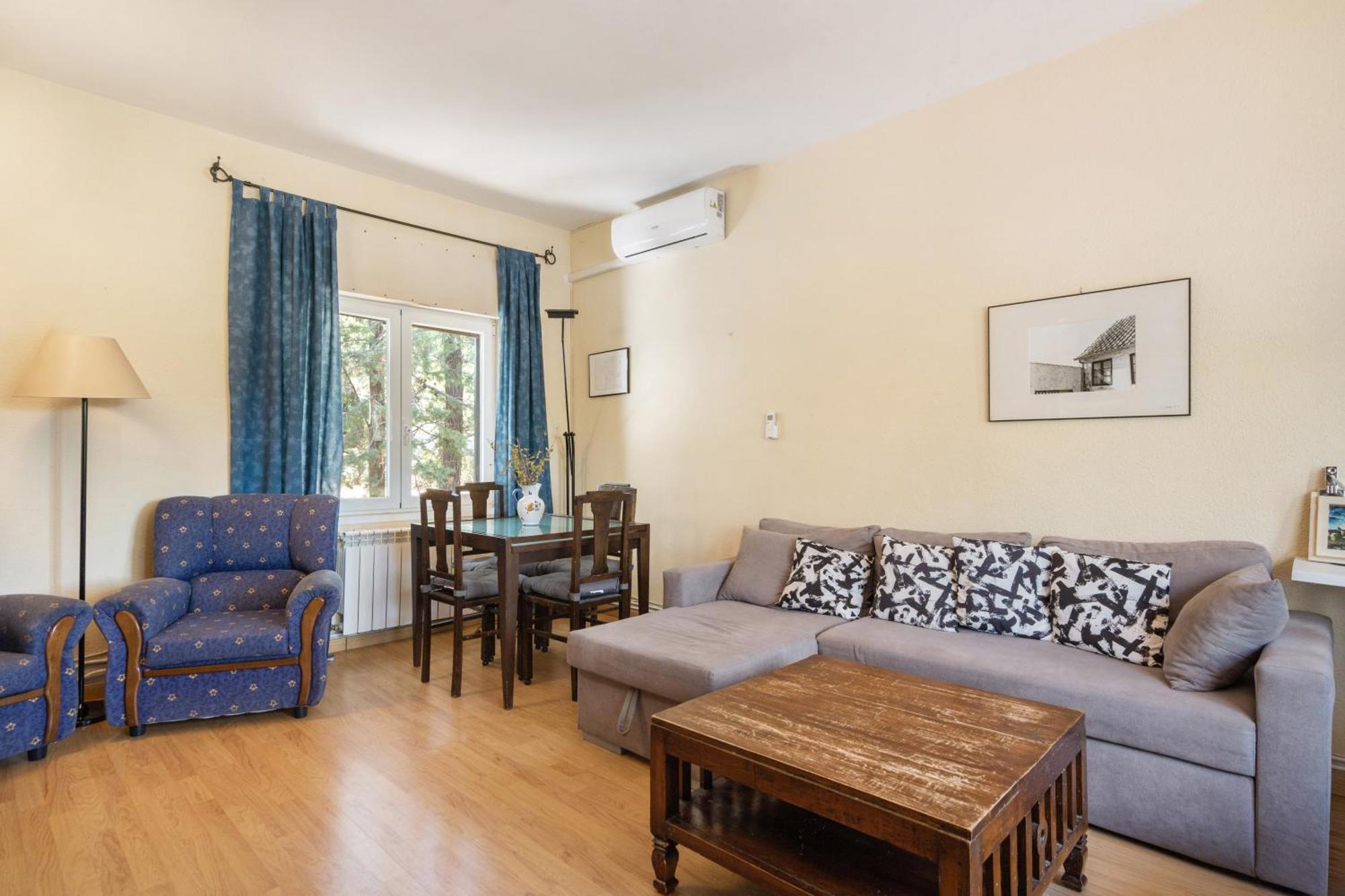 Olivos De Robledo De Chavela Holiday home *